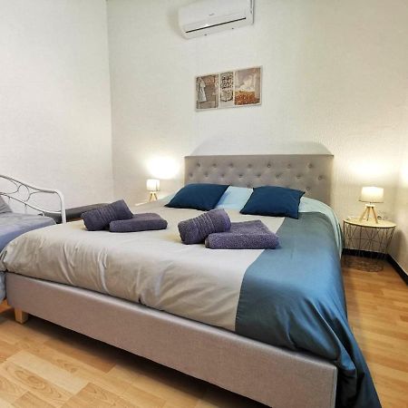 L'Hypercentre - Clim - Terrasse - Wifi Apartman Miramas Kültér fotó